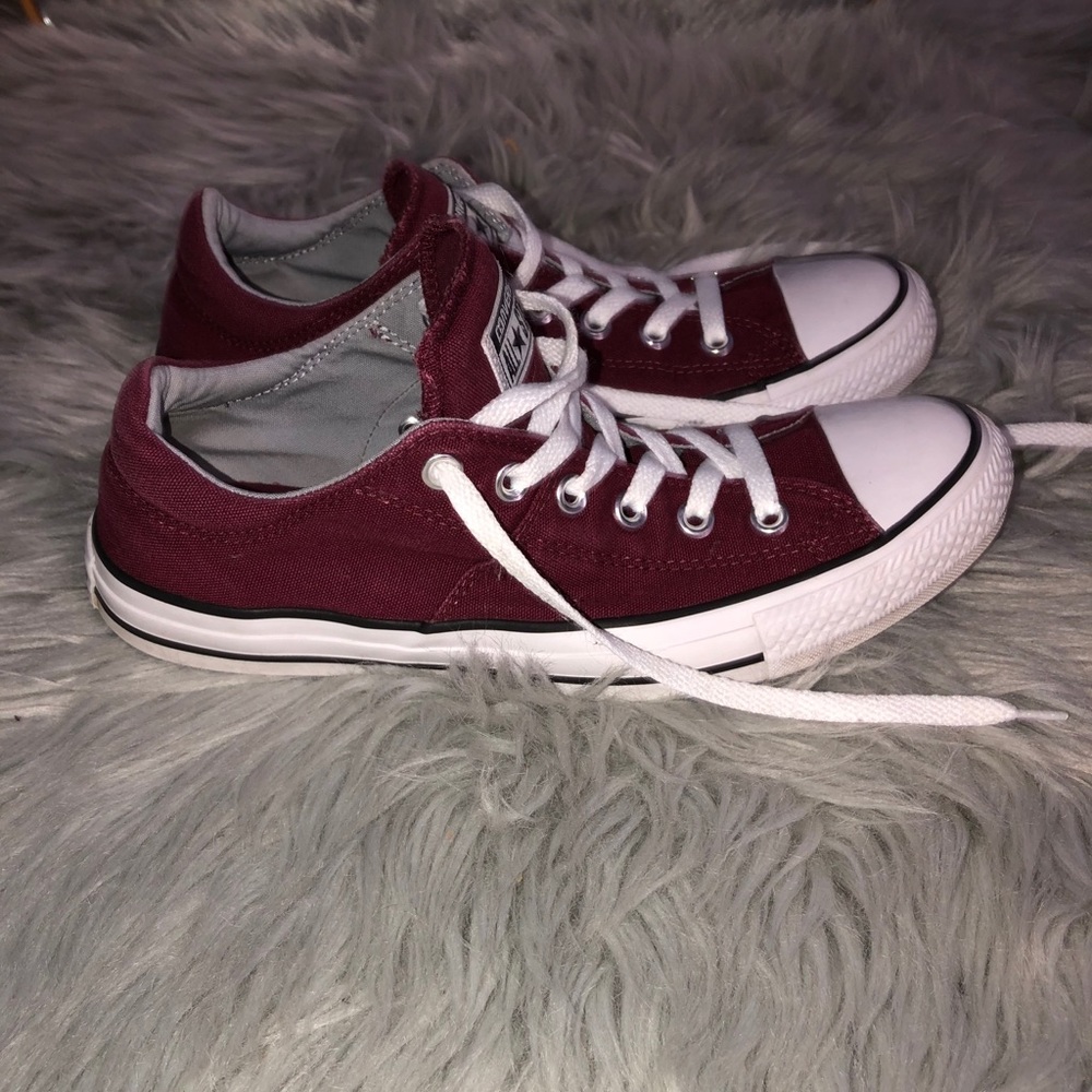 Converse - Picture 2 of 5